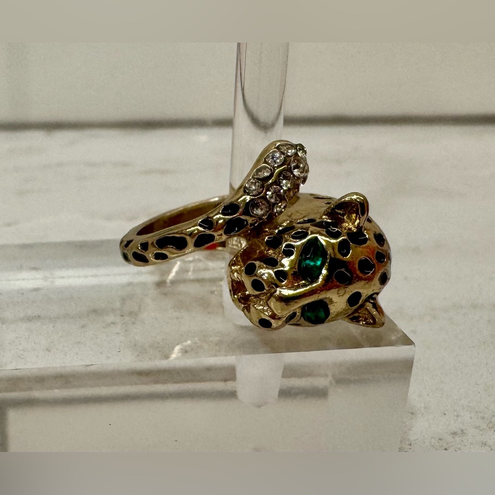 🐆 Leopard Wrap Ring 💚 Emerald-Green Eyes • Crystal Spots • Size 6.5 - Picture 4 of 5